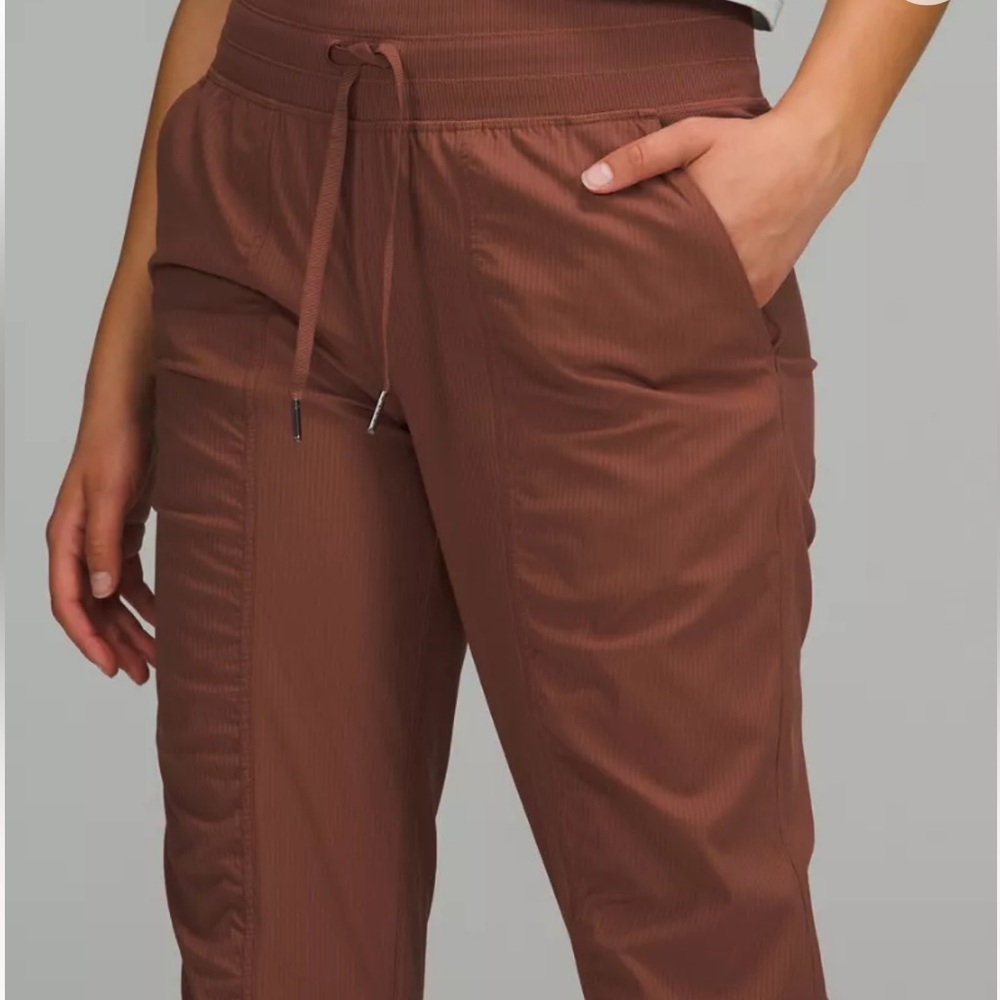🤎🧡Lululemon Dance Studio Mid-Rise Jogger in Ancient Copper 🧡🤎 - Picture 3 of 11